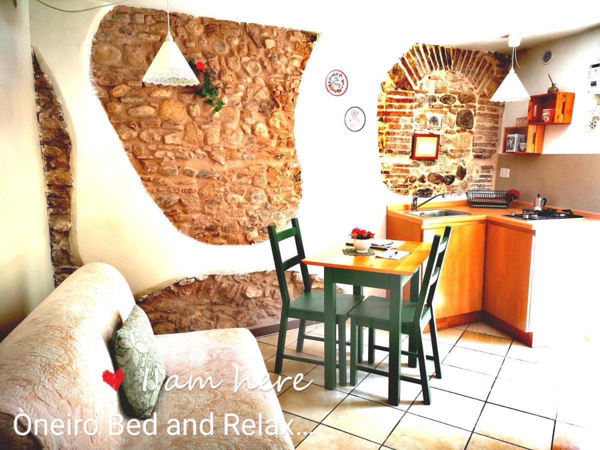 Oneiro Bed And Relax Apartment Benevento Luaran gambar