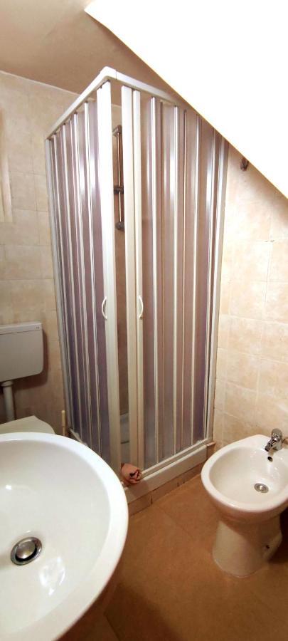 Oneiro Bed And Relax Apartment Benevento Luaran gambar